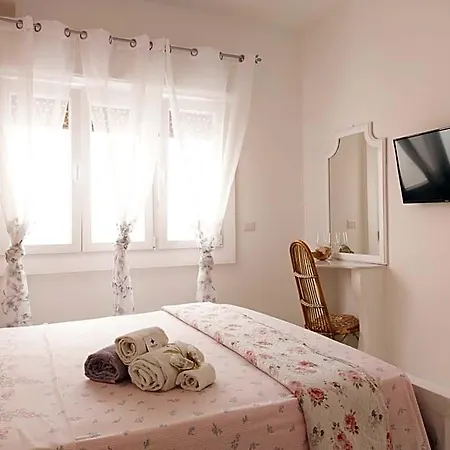 La Stella Dei Venti Bed & Breakfast 3*